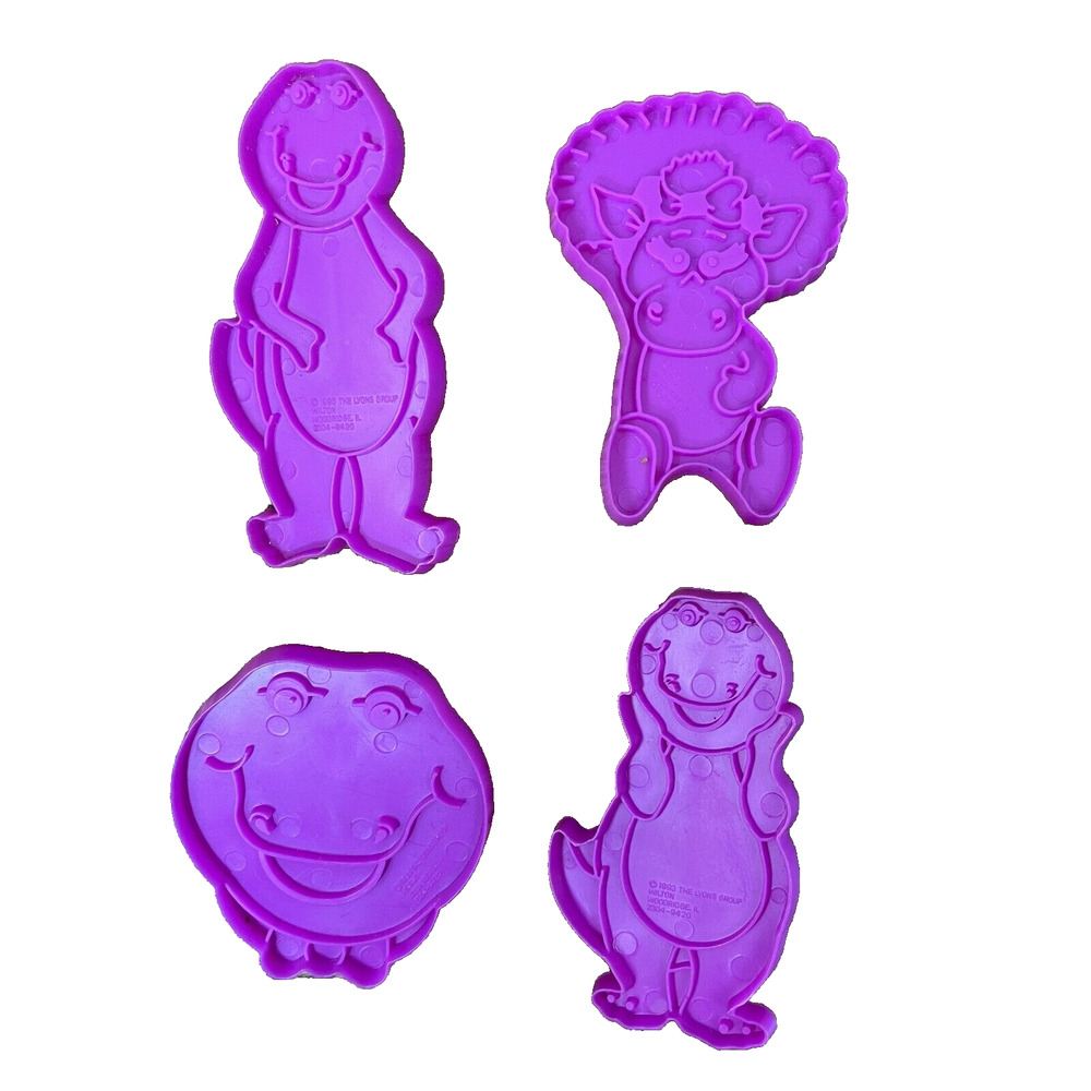 Barney & Baby Bop Cookie Cutters Wilton 1993 Set of 4 – Purple Dinosaur 90s Toy